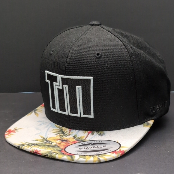 Toby Mac,Yupoong The Classic Men's Black/Floral Snapback Flat Bill Hat. - Picture 1 of 9